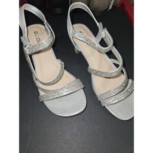 4.5 Soda Strappy Sandals Rhinestones New No Tags